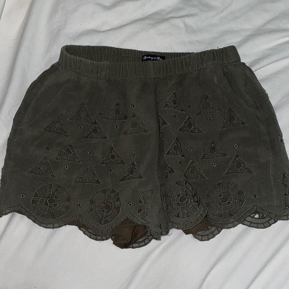 Madewell Silk style Green Eyelet casual elastic shorts xs/0